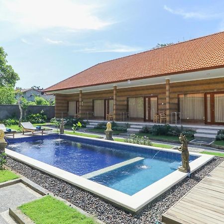 Manik Homestay Улувату Экстерьер фото